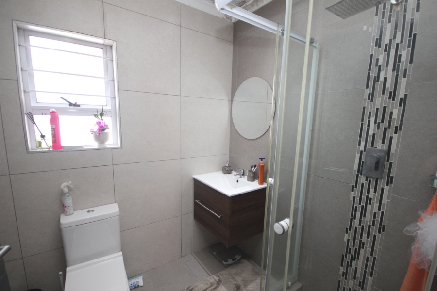 2 Bedroom Property for Sale in Berea Eastern Cape